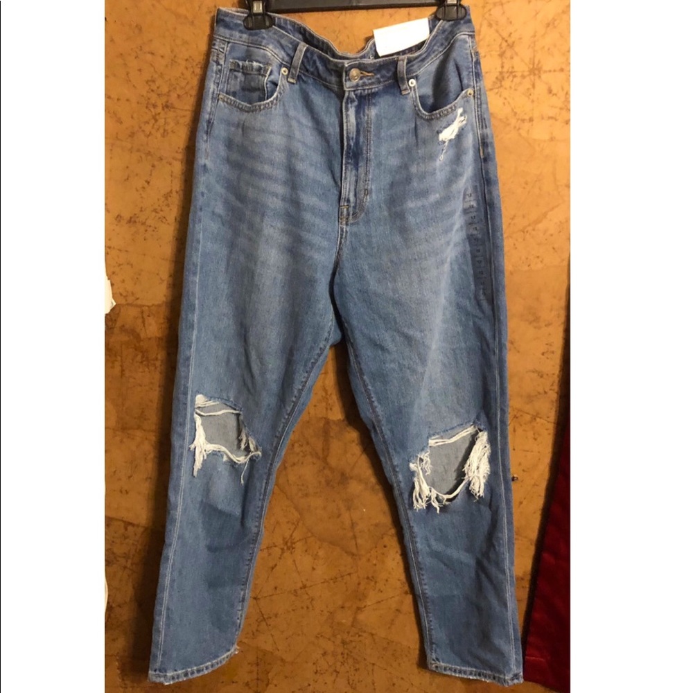 AE Mom Jeans